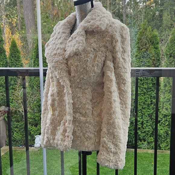 MICHAEL KORS Faux Fur Jacket - Picture 3 of 9